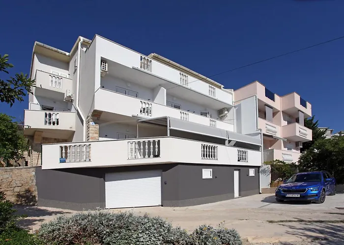Apartments Madona